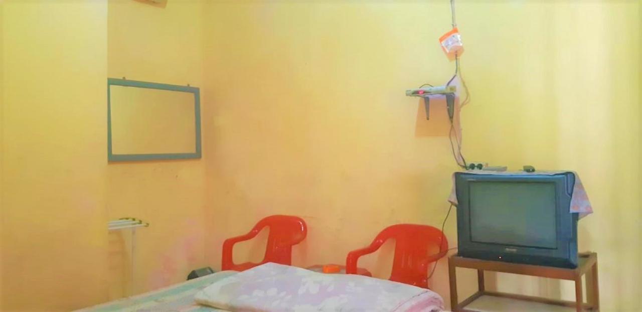 Spot On 2969 Hotel Citra Ayu Labuhan Exterior photo